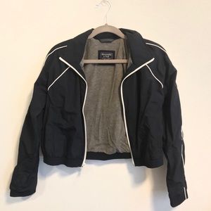 Abercrombie & Fitch mock neck cropped windbreaker
